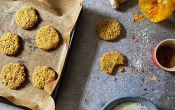 Coconut, turmeric and ginger cookies