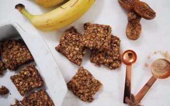 Free-from banana and fig flapjacks